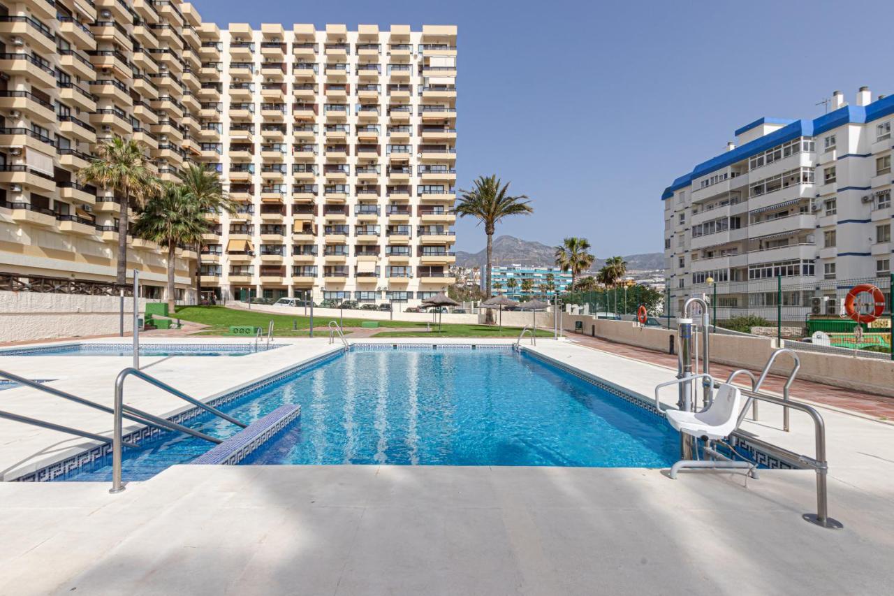 Amazing Views Beachfront Apartment With Swimming Pool بينالماذينا المظهر الخارجي الصورة